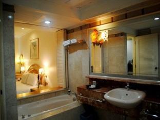 Residence Desa Lagoon Resort Port Dickson Exterior photo